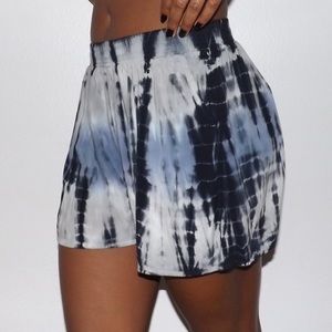 AMERICAN ORIGINAL NWOT :Cool blue acid wash shorts